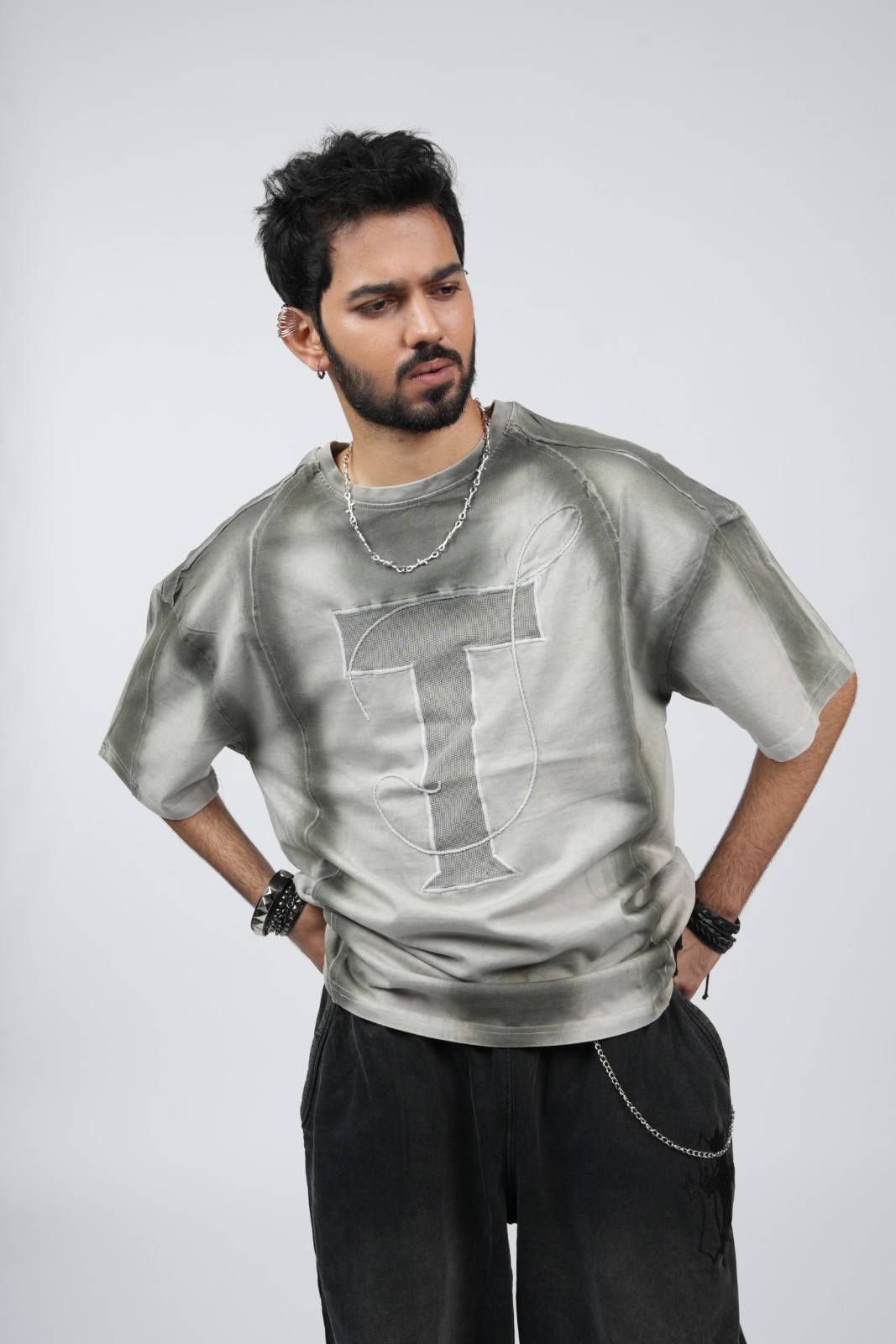 Grid embroidered Tee
