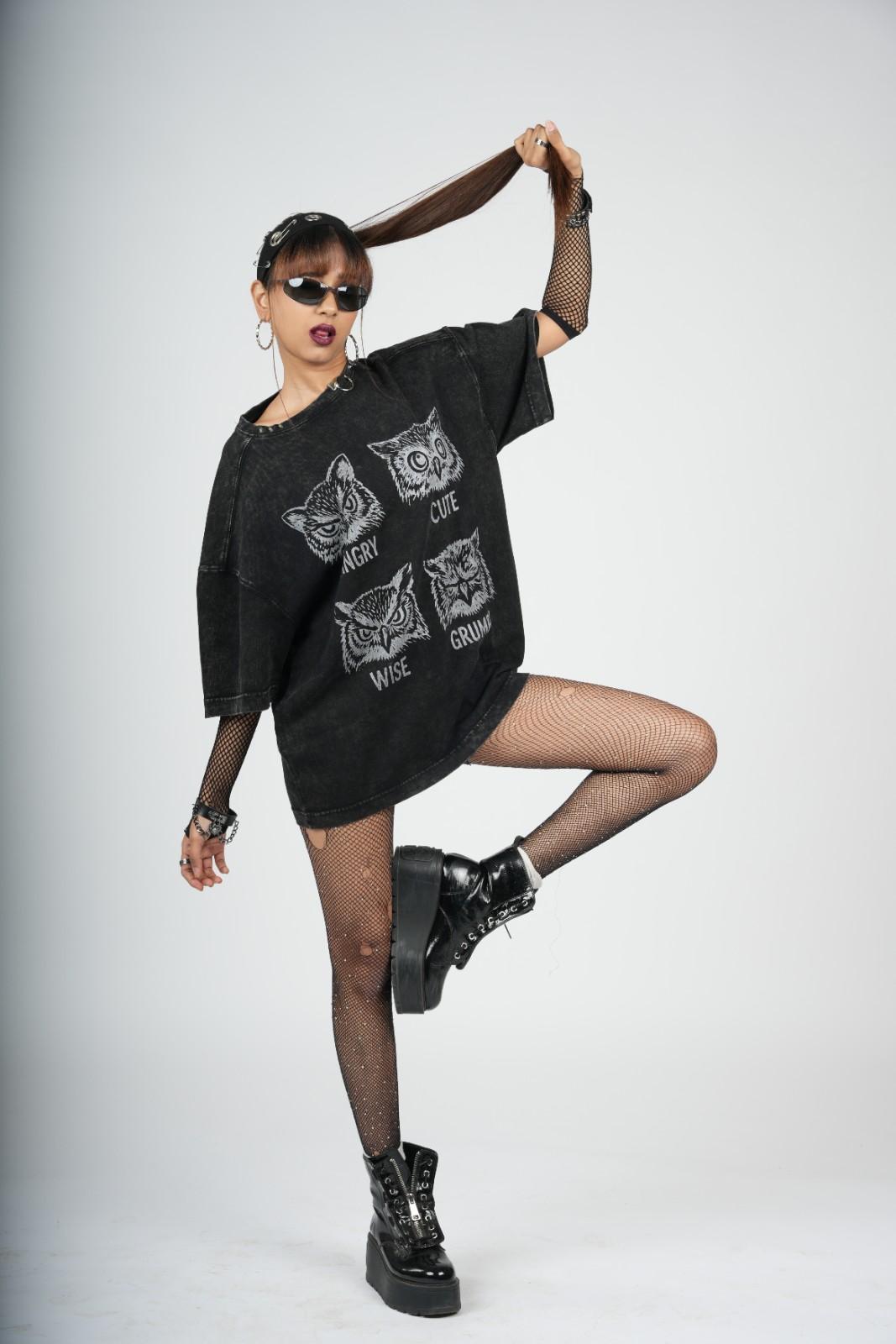 Moody Owl Oversized Tshirt
