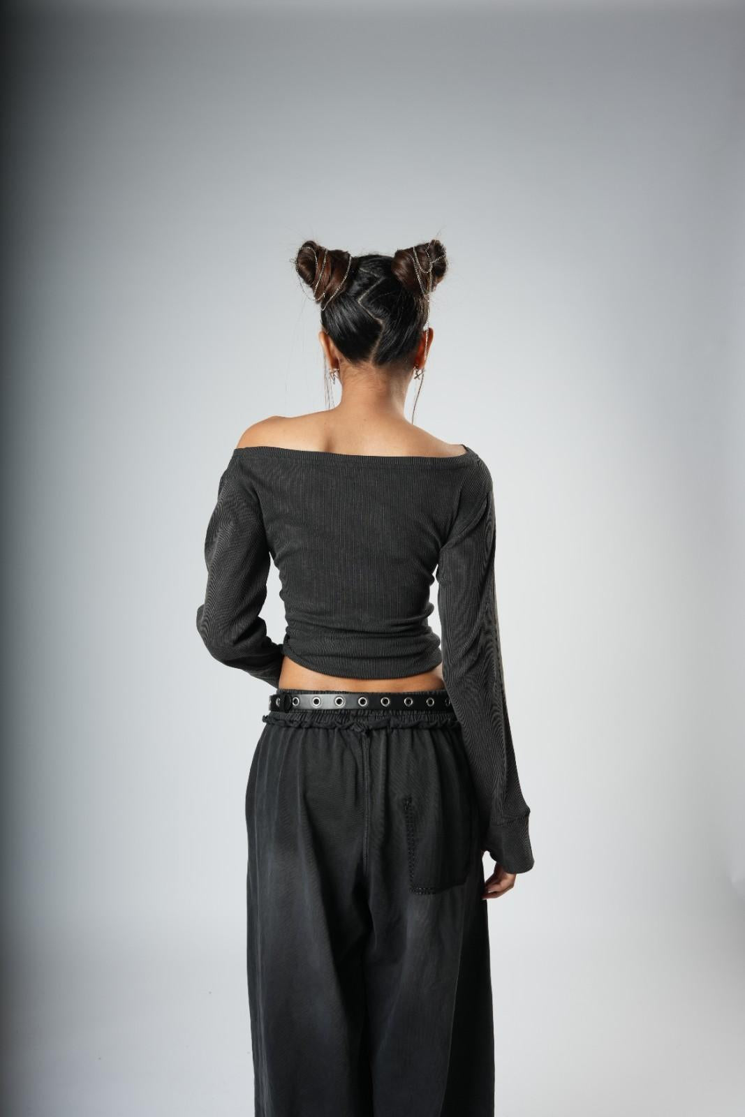 Fallen Wings off-shoulder top